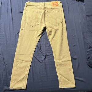 Levi 512 in Khaki color. 32-29